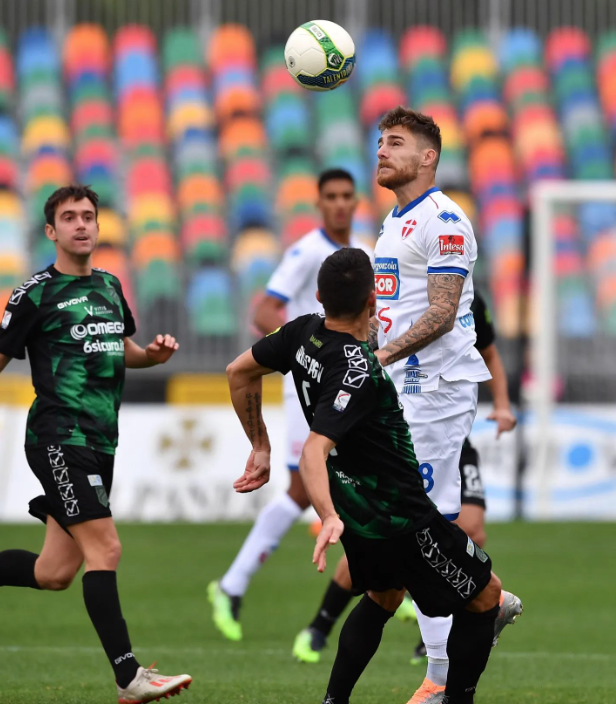 Il Novara con il Pordenone cade nel finale