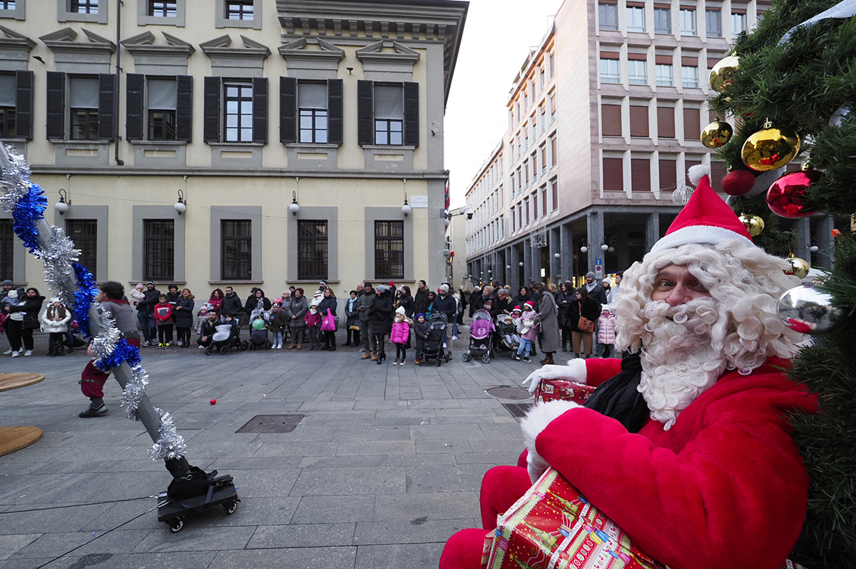Un regalo sotto l’albero per città e associazioni
