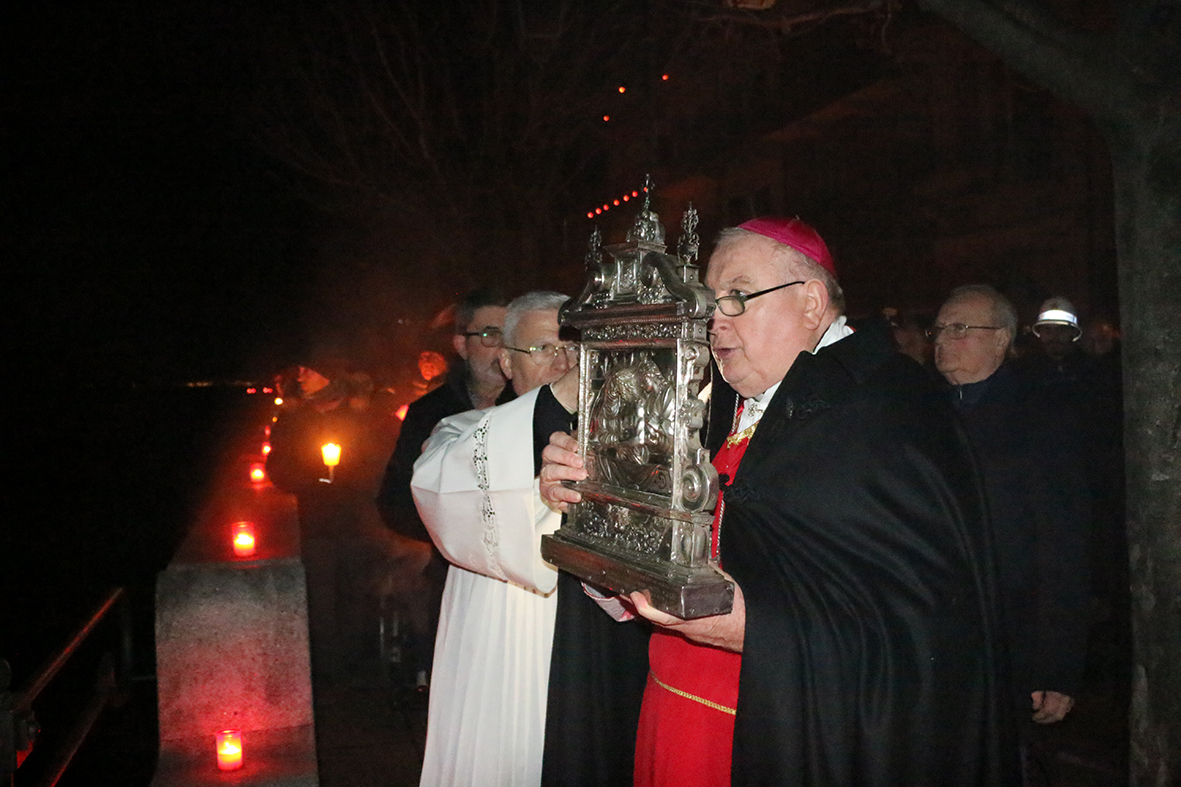 «La Santissima Pietà ci aiuti a farci carico del dolore dell’altro»
