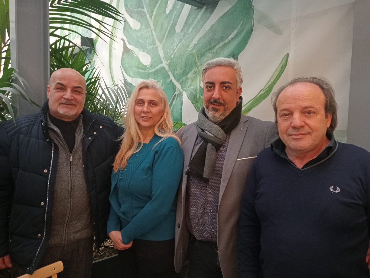 Seicento chili di generi alimentari raccolti dall’associazione “Humanity”